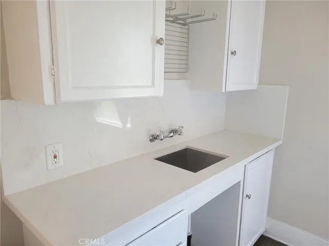 5977 Franklin Avenue, Los Angeles, California 90028