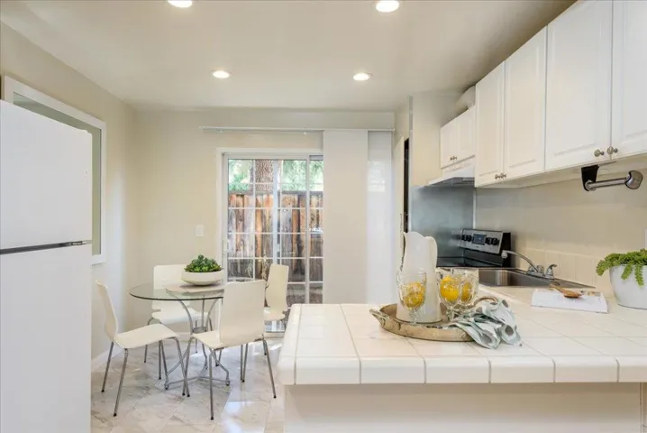 1054 Wright Avenue, Mountain View, California 94043