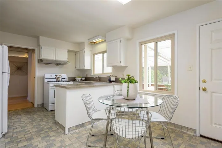 1054 Wright Avenue, Mountain View, California 94043