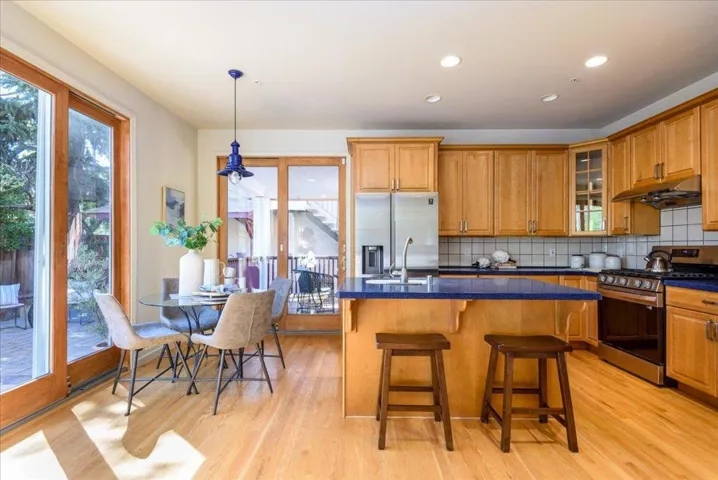 1054 Wright Avenue, Mountain View, California 94043