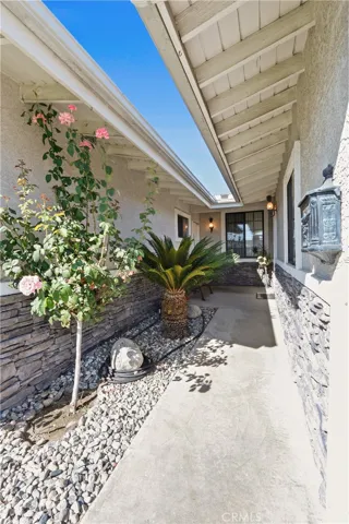 Breeze way to front door
