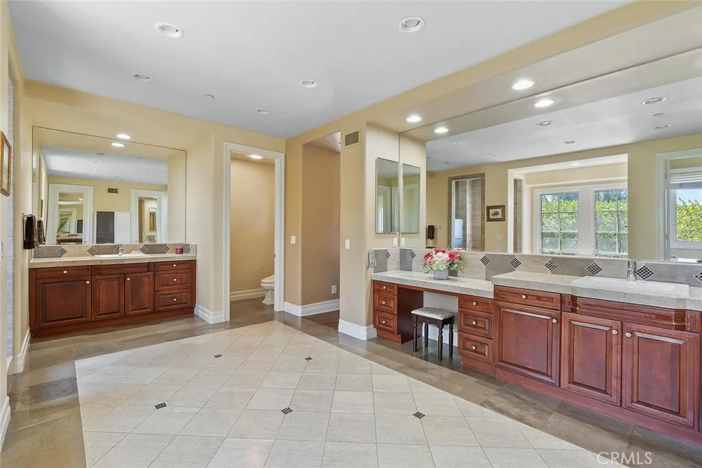 11755 Collar Avenue, Tustin, California 92782 home-pic-27