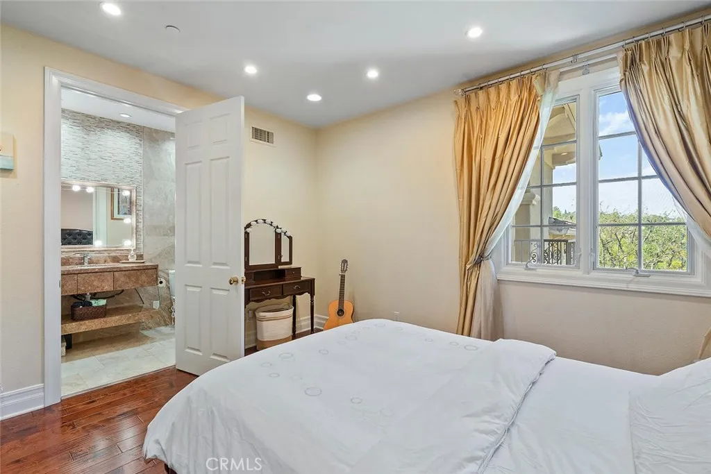 11755 Collar Avenue, Tustin, California 92782 home-pic-31
