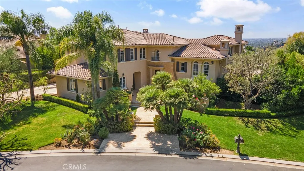 11755 Collar Avenue, Tustin, California 92782 home-pic-3