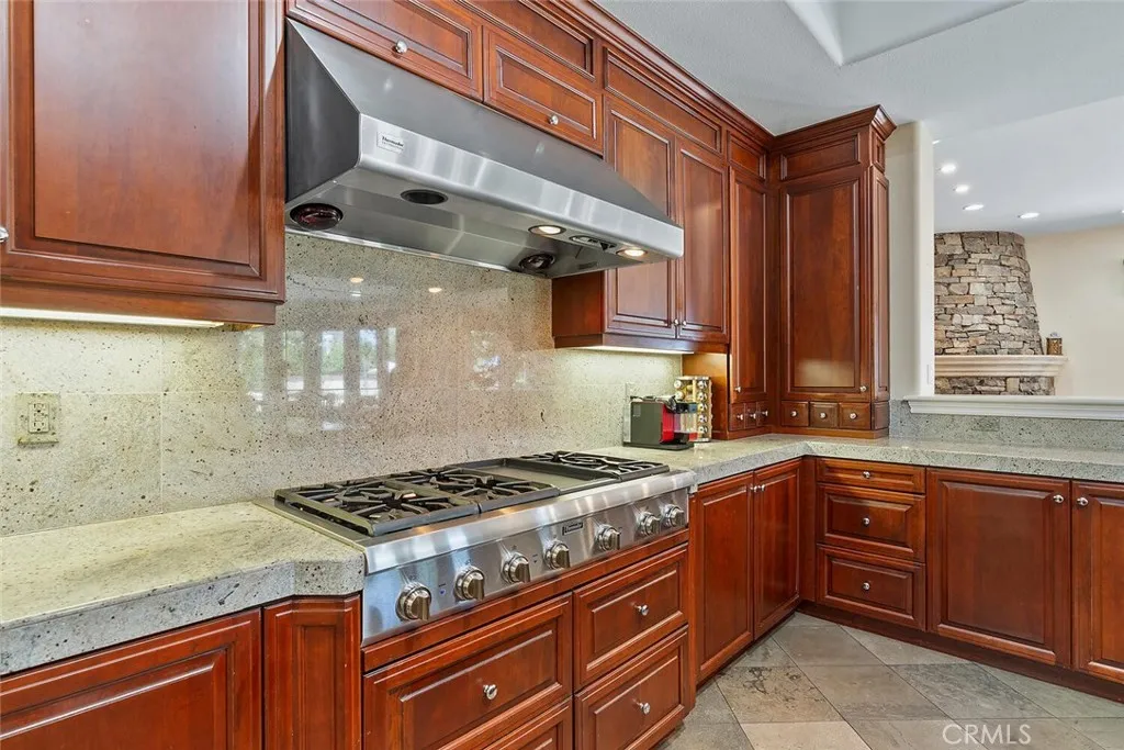 11755 Collar Avenue, Tustin, California 92782 home-pic-12