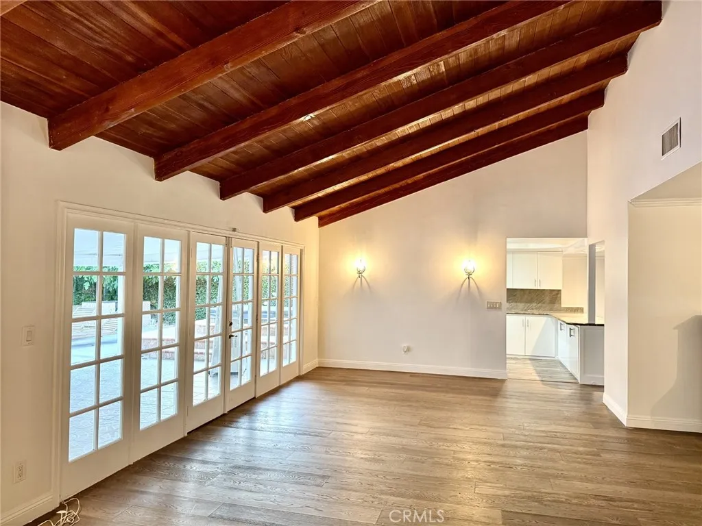 23172 Gainford Street, Woodland Hills, California 91364 home-pic-6