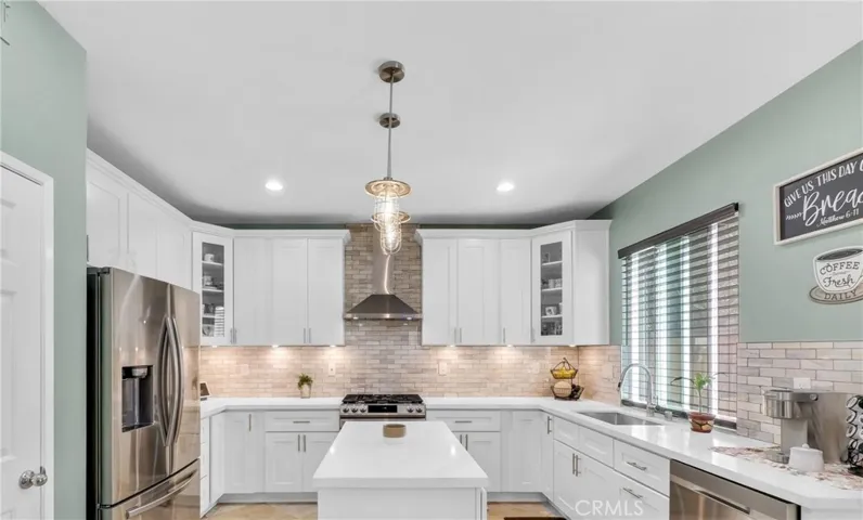 1328 Flamingo Drive, Corona, California 92879