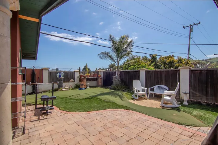 188 E Bounds Road, Ventura, California 93001
