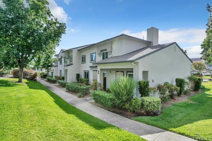10665 King Phillip Court, Santee, California 92071