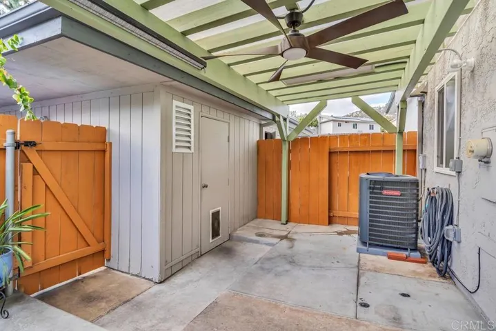 10665 King Phillip Court, Santee, California 92071
