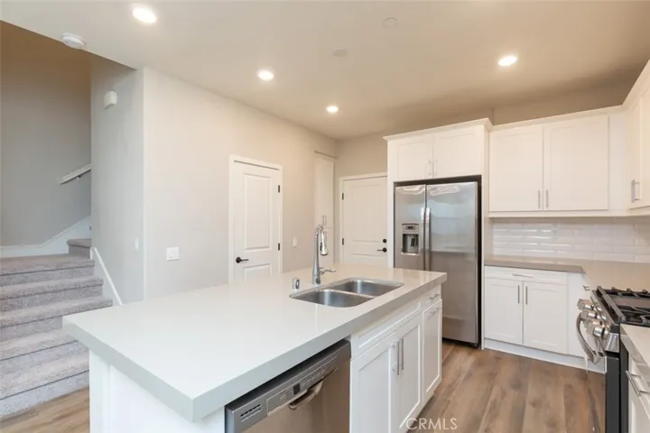 1128 Delpy View, Vista, California 92084