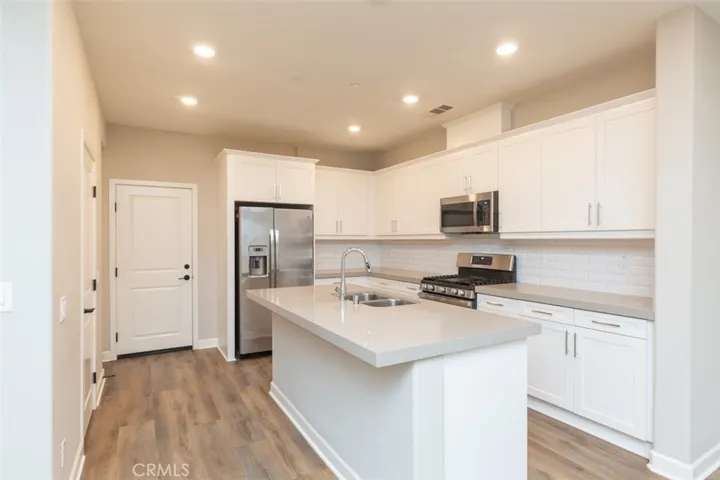 1128 Delpy View, Vista, California 92084