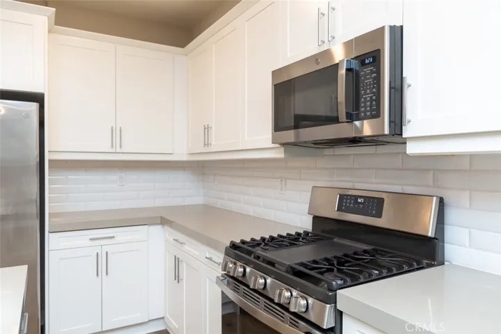1128 Delpy View, Vista, California 92084