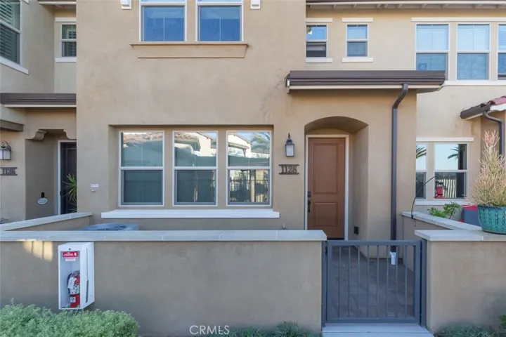1128 Delpy View, Vista, California 92084