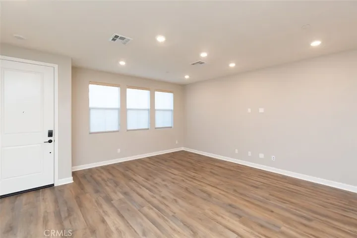 1128 Delpy View, Vista, California 92084