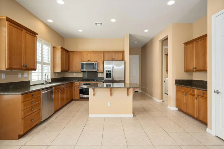 13-web-or-mls-BS_Pueblo_0924_013