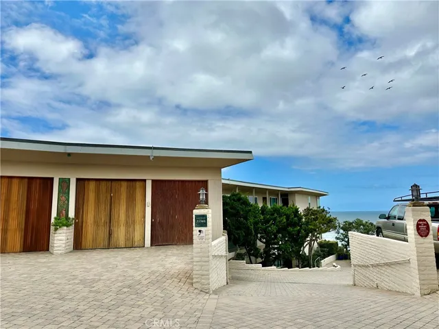 31561 Table Rock Drive 417, Laguna Beach, California 92651