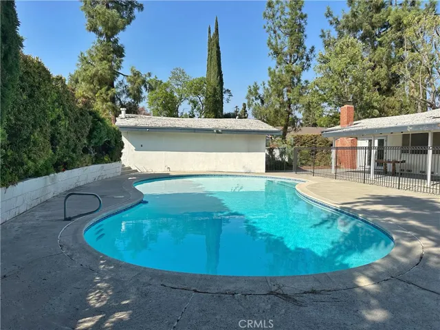 10229 Aldea Avenue, Northridge, California 91325