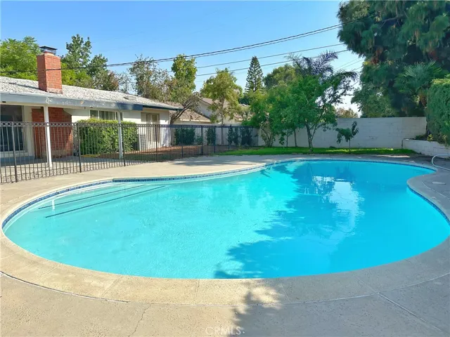 10229 Aldea Avenue, Northridge, California 91325