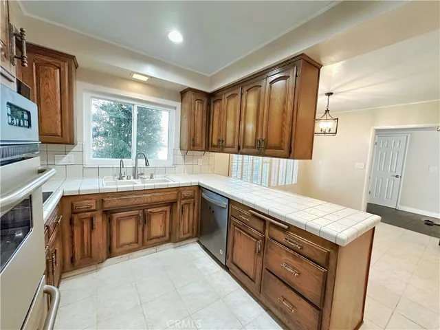 10229 Aldea Avenue, Northridge, California 91325