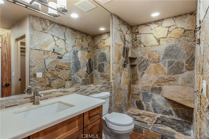 42002 Sand Dune Drive, Palm Desert, California 92211