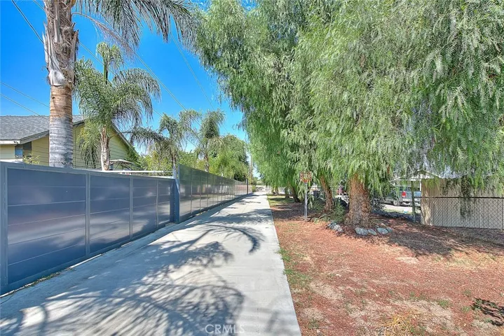 Drive Way