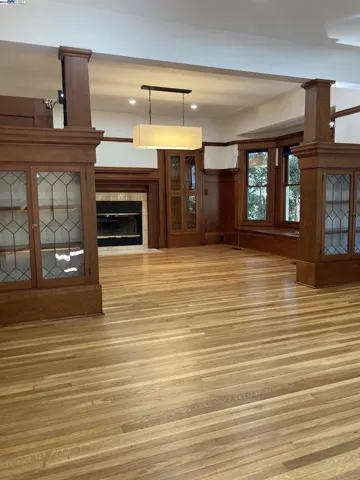Formal Dining