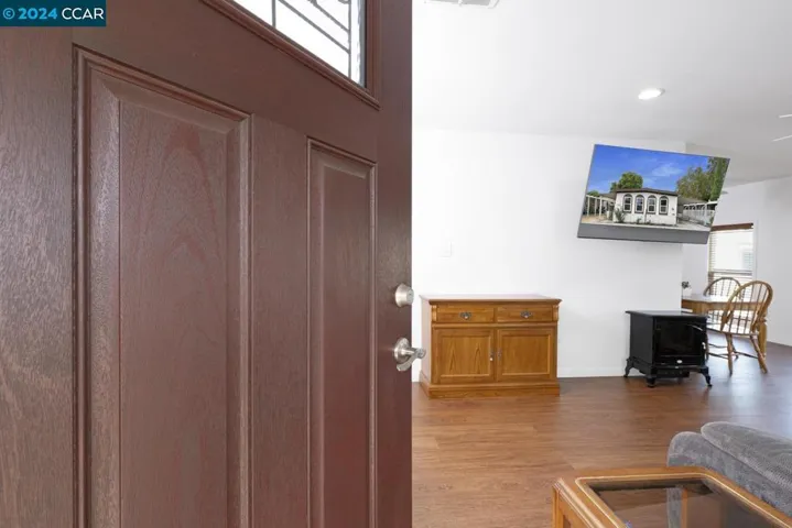 FRONT DOOR ENTRANCE
