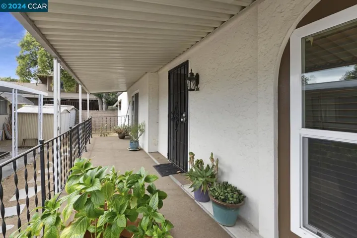 COVERED PORCH