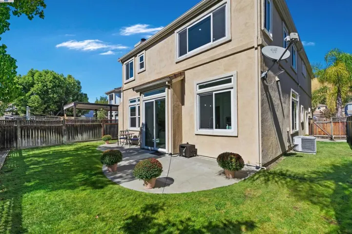 35875 Vivian Pl, Fremont, California 94536