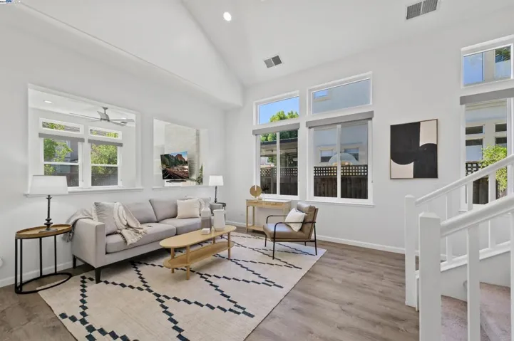 35875 Vivian Pl, Fremont, California 94536