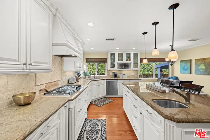 Kitchen Island View