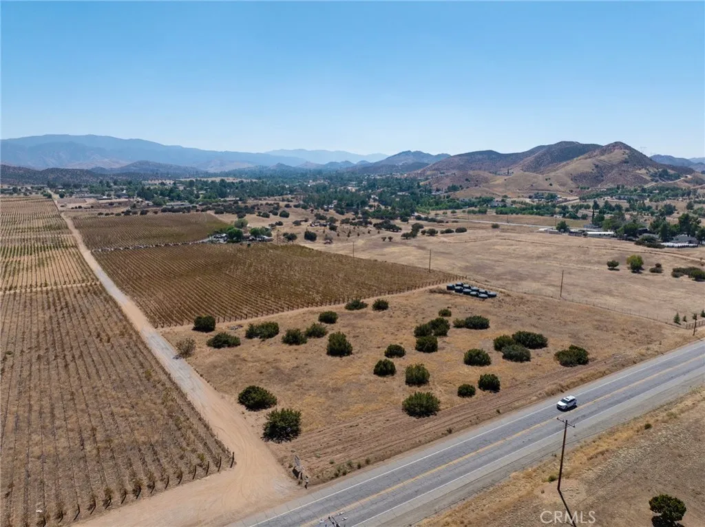 10262 Sierra Highway, Agua Dulce, California 91390 home-pic-64