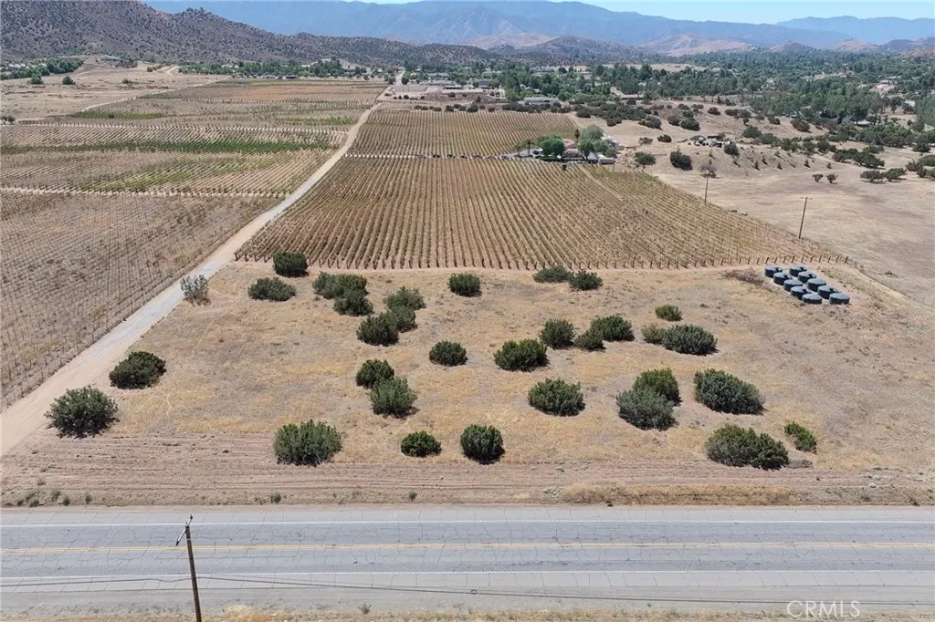 10262 Sierra Highway, Agua Dulce, California 91390 home-pic-9