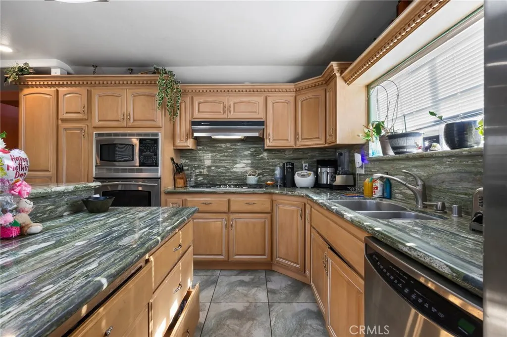 10262 Sierra Highway, Agua Dulce, California 91390 home-pic-18