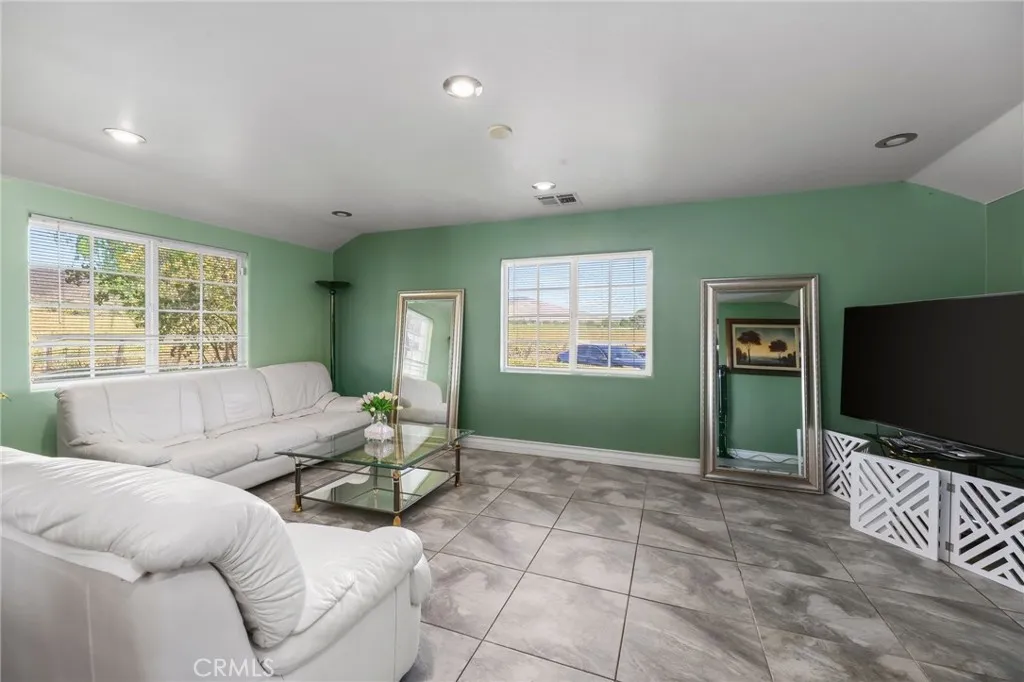 10262 Sierra Highway, Agua Dulce, California 91390 home-pic-20
