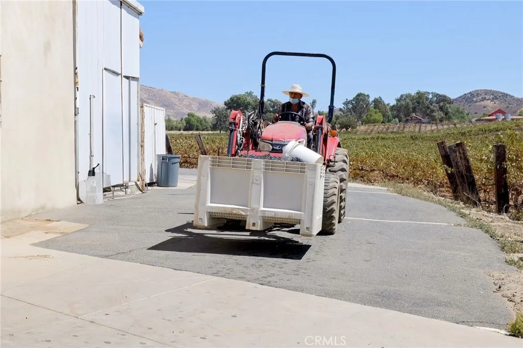 10262 Sierra Highway, Agua Dulce, California 91390 home-pic-44