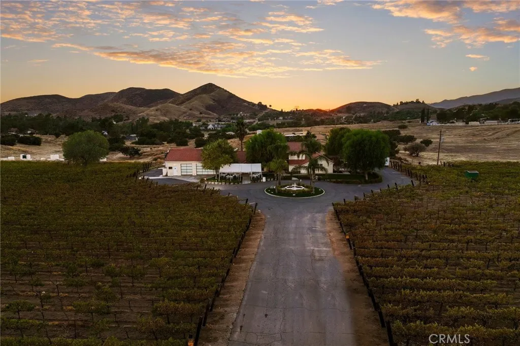 10262 Sierra Highway, Agua Dulce, California 91390 home-pic-1