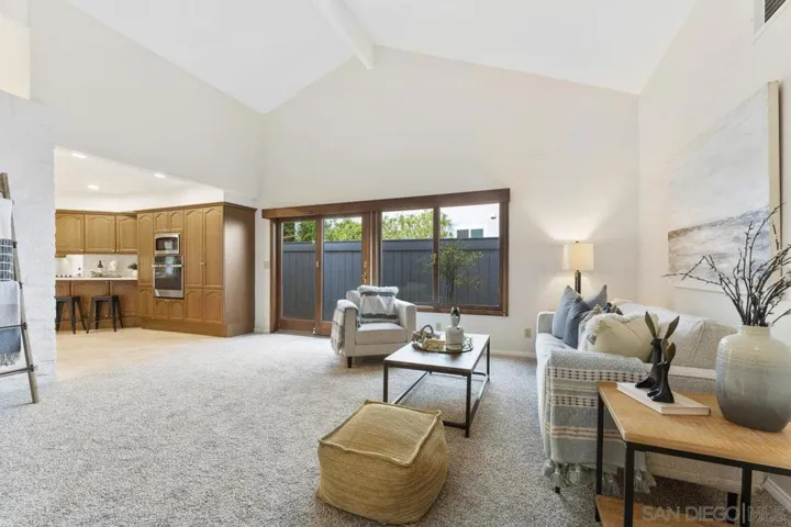 10570 Vista Valle Dr, San Diego, California 92131