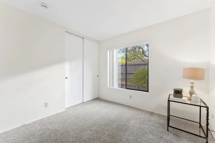 10570 Vista Valle Dr, San Diego, California 92131