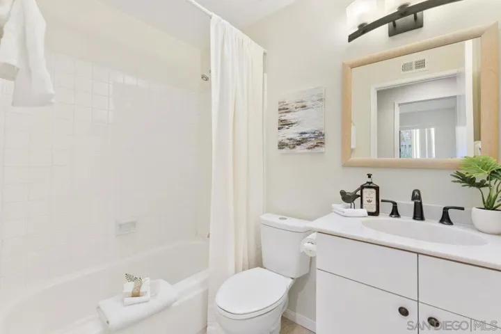 10570 Vista Valle Dr, San Diego, California 92131