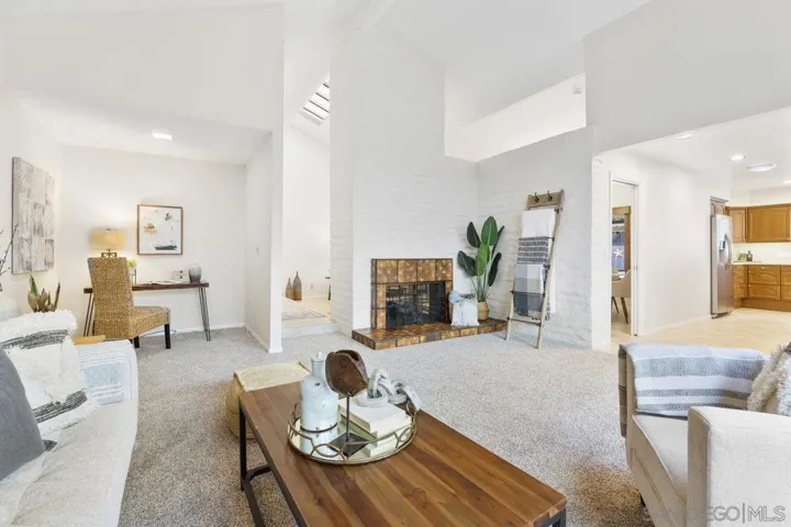 10570 Vista Valle Dr, San Diego, California 92131