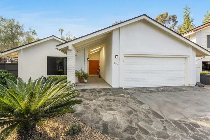 10570 Vista Valle Dr, San Diego, California 92131