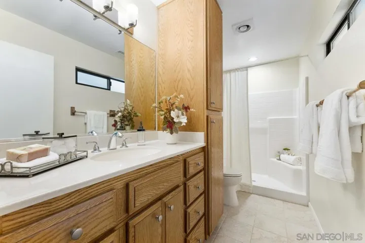 10570 Vista Valle Dr, San Diego, California 92131