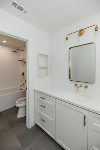 2110 Calle Buena Ventura, Oceanside, California 92056