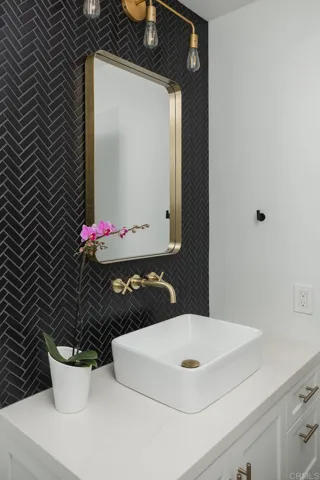 2110 Calle Buena Ventura, Oceanside, California 92056