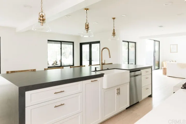 2110 Calle Buena Ventura, Oceanside, California 92056