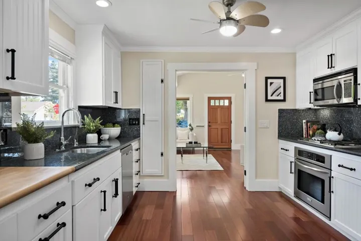 508 Pettis Avenue, Mountain View, California 94041