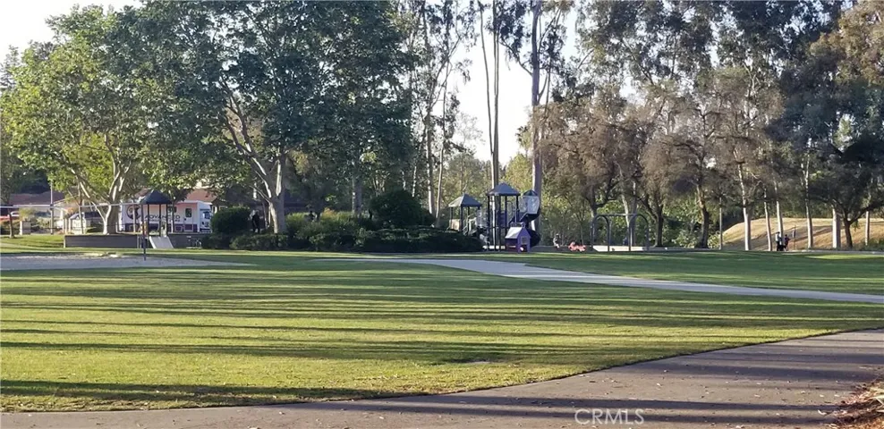 Bart Spendlove park, an expansive park and playground.