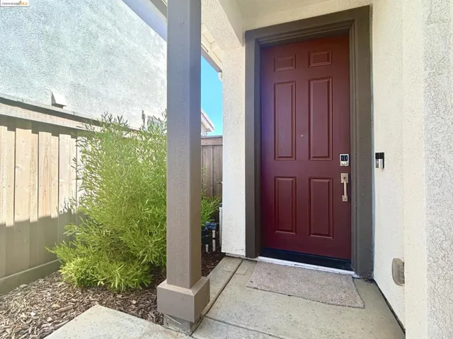 8301 Kevin Whiteley Dr, Elk Grove, California 95757